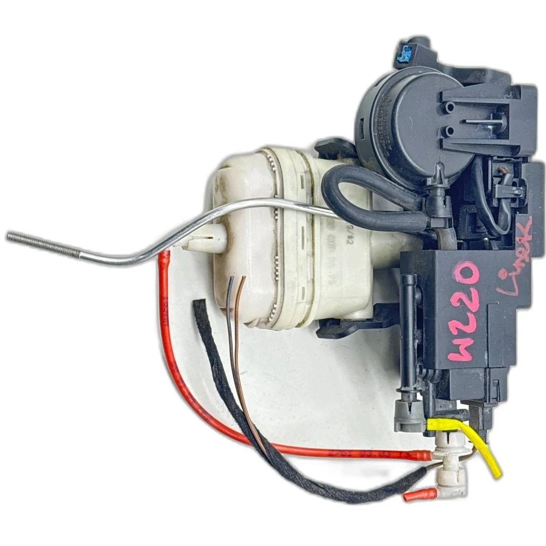 Kofferbakslot Mercedes S W220 A2208000575