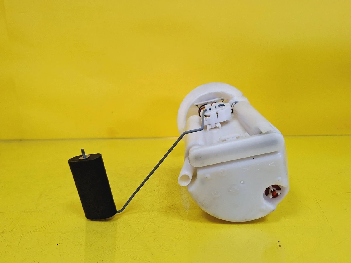 Bomba Combustible Peugeot 206 CC 1.6B image 6