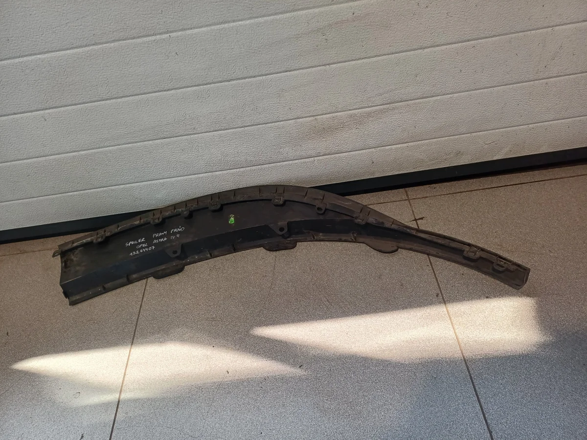 Spoiler vorne rechts Opel Astra IV 13264407 image 3