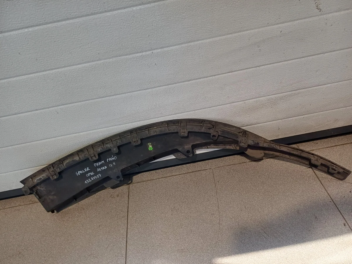 Spoiler vorne rechts Opel Astra IV 13264407 image 6