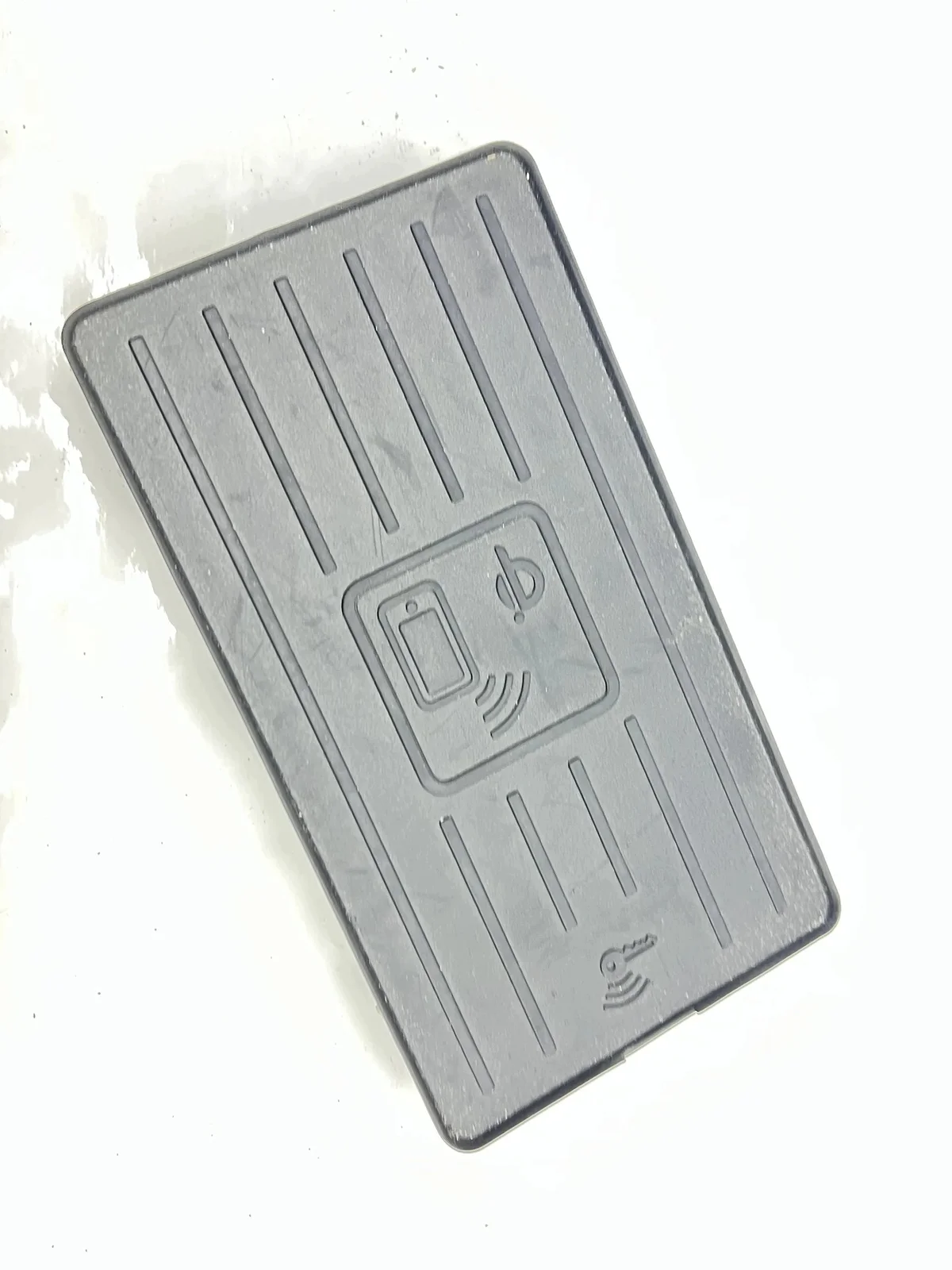 Trådlös laddare Audi A4 B9 A5 8W 8W0035502A