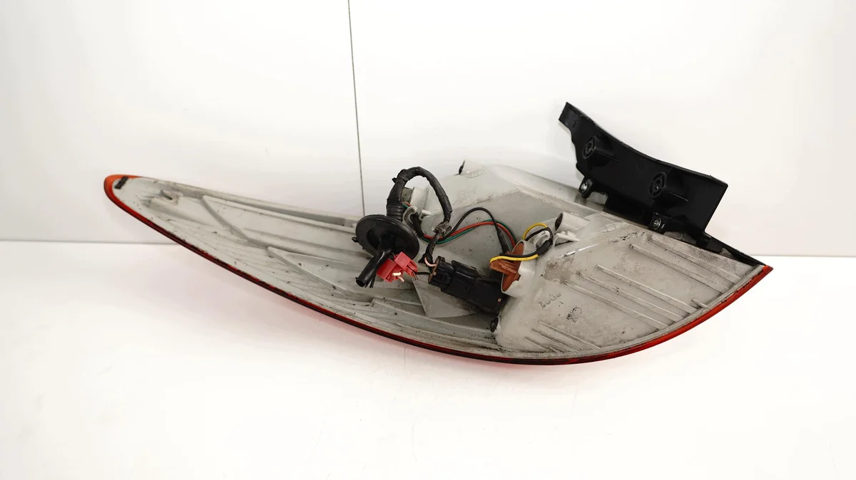 Luz trasera Hyundai ix35 2009-2013 Derecha image 6