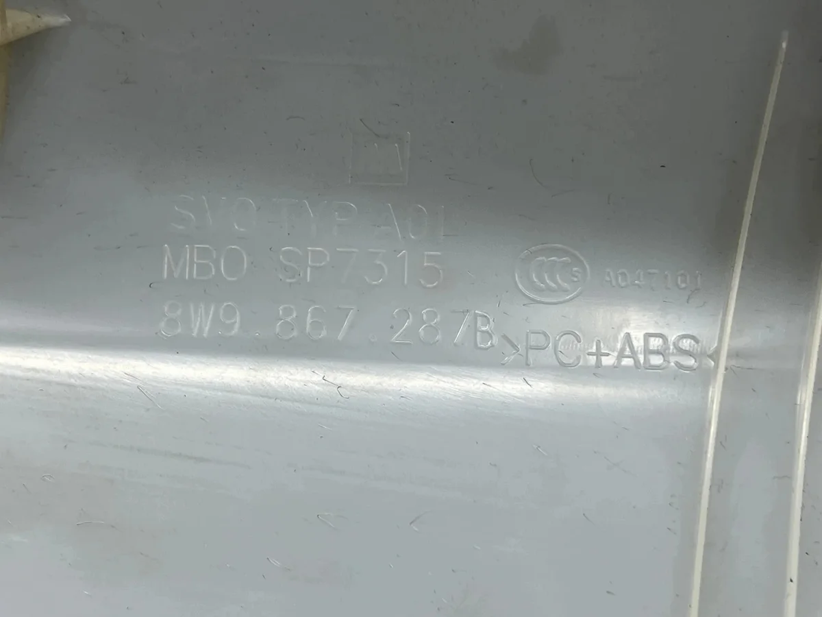Audi A4 B9 Kombi Abdeckung Säule links hinten 8W9867287B image 3