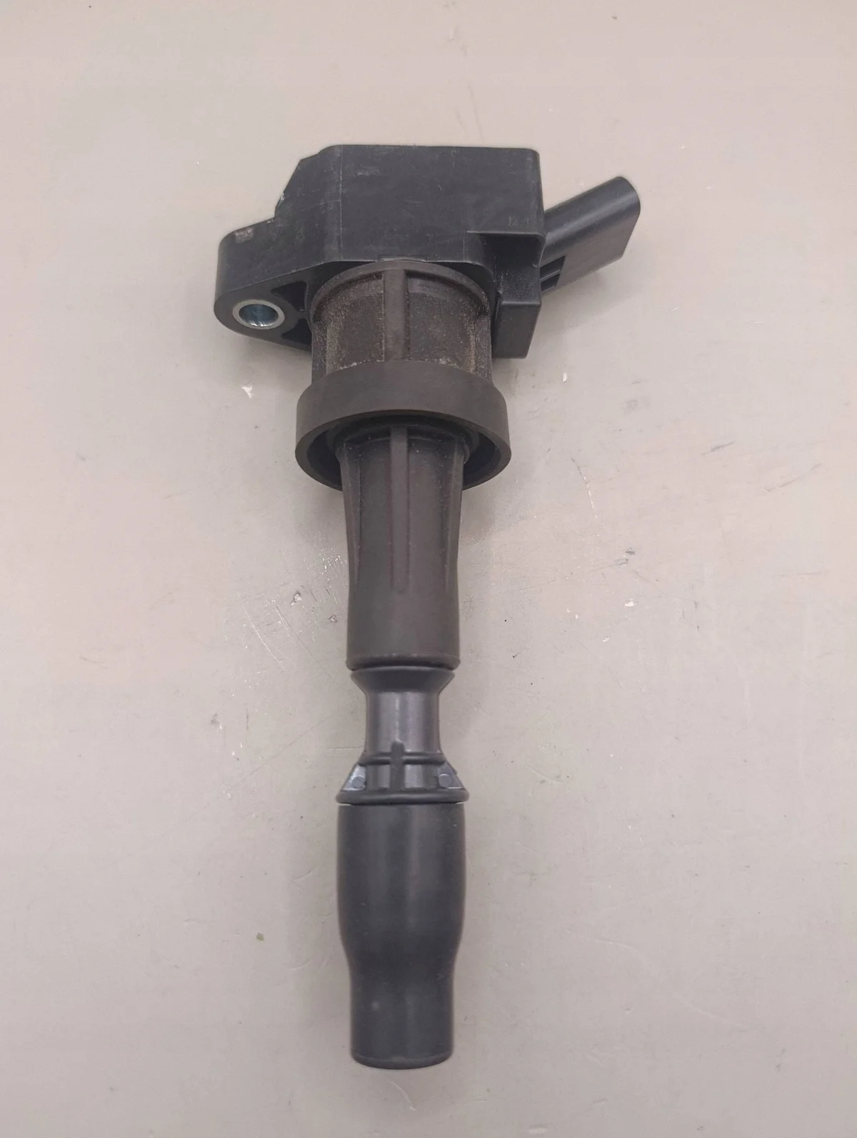 Zündspule KIA Niro 2730103HA0 gebraucht image 2
