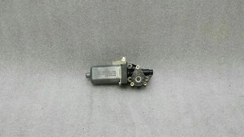 BMW 7 E65 Elmotor Solskyddsgardin image 3