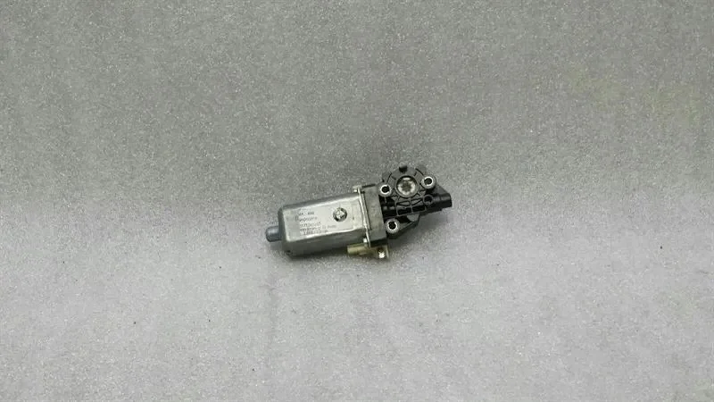BMW 7 E65 Elmotor Solskyddsgardin image 4