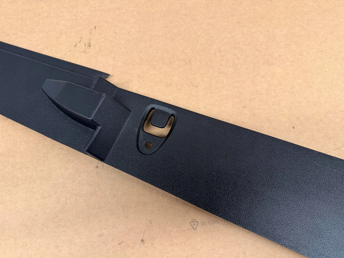 Abdeckung Kofferraum links Renault Megane IV 767H32643R image 3
