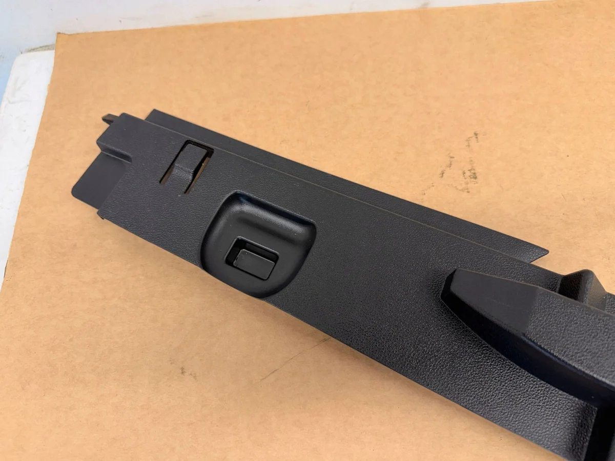 Abdeckung Kofferraum links Renault Megane IV 767H32643R image 4