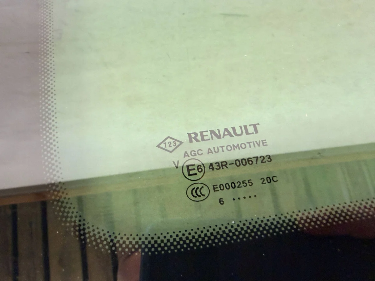 Renault Megane IV Kombi Scheibe Links Hinten image 6