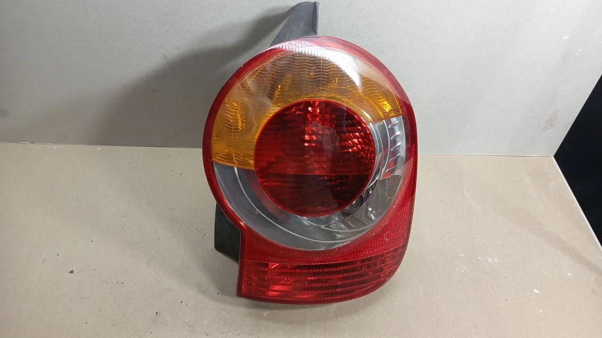 Feu arrière droit Renault Modus 62457-F468 thumbnail 2