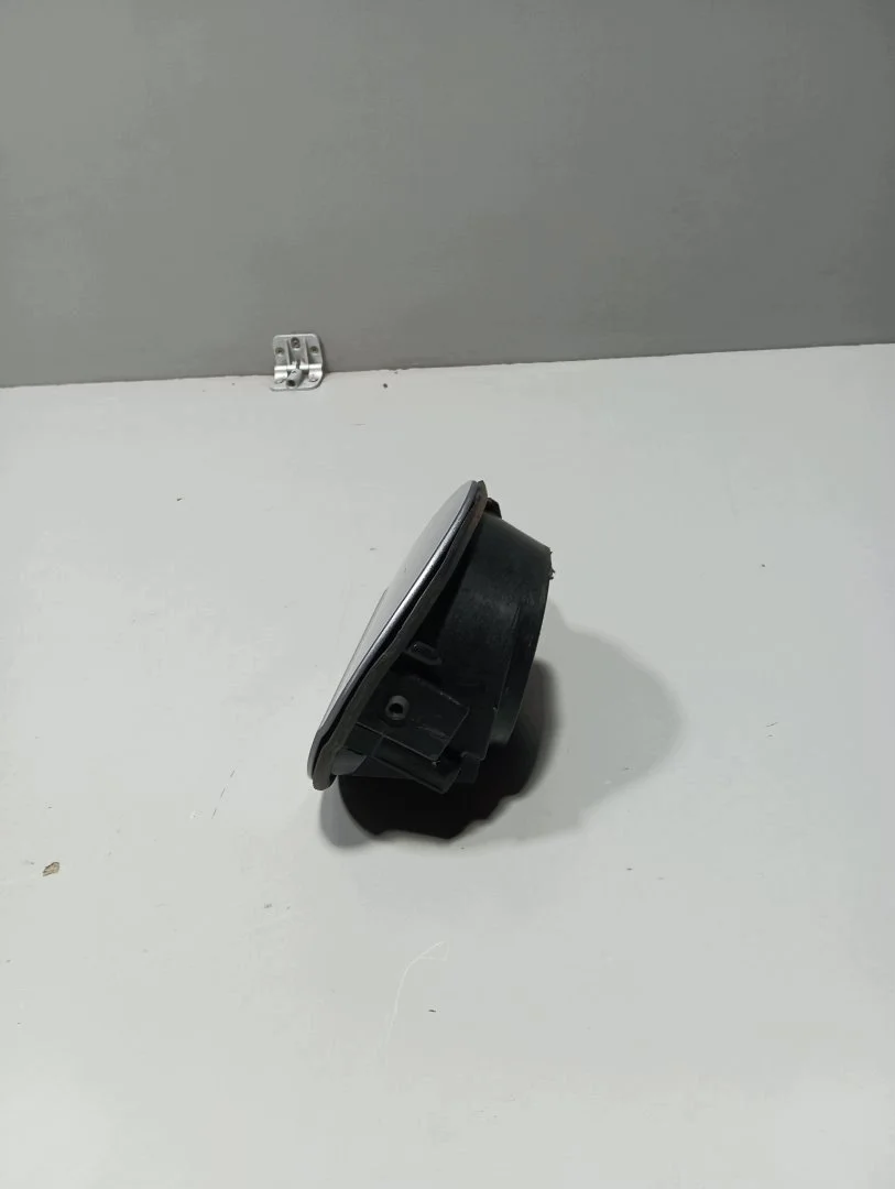 Audi A3 8P Tanklock 2004-2013 LY7H Silver image 3
