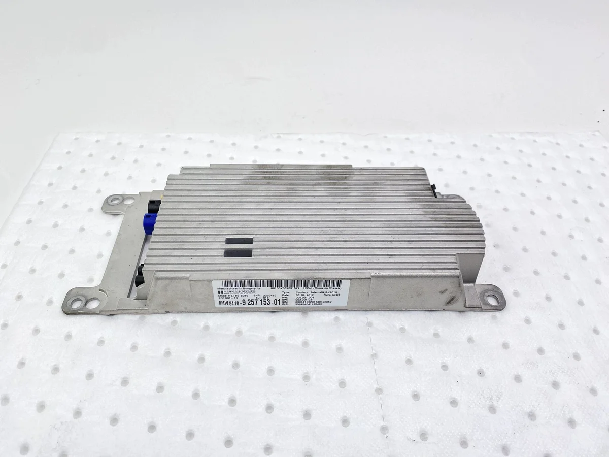 Combox BMW 6 F12 F13 84102447928