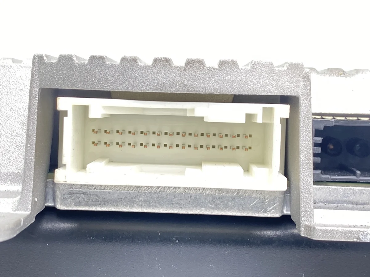 Combox BMW 6 F12 F13 84102447928 image 6