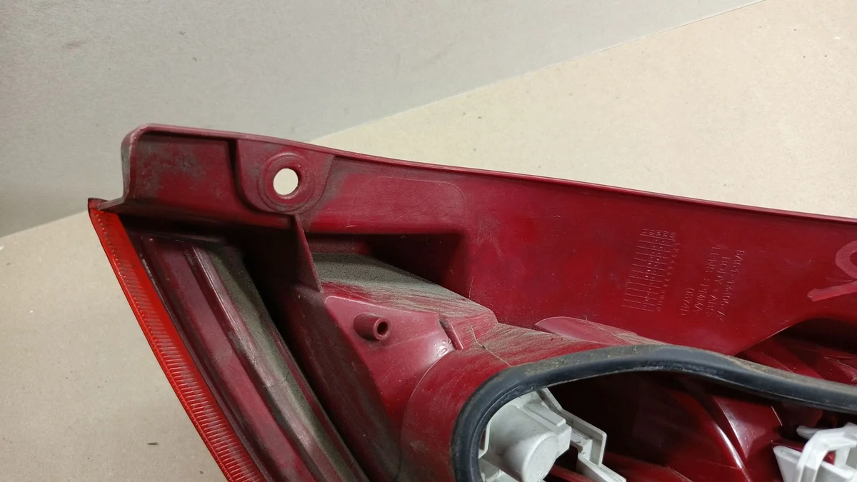 Luz trasera izquierda Ford Fiesta MK7 image 10