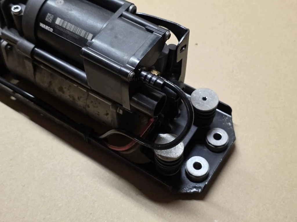 Compresseur suspension BMW 5 Touring 6875176 image 4
