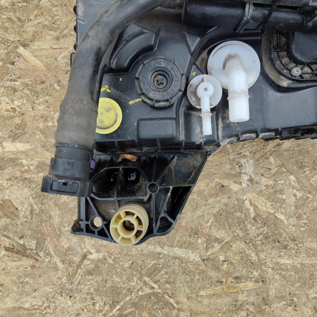 AdBlue Tank Pumpe Peugeot 308 III P1002559 image 6
