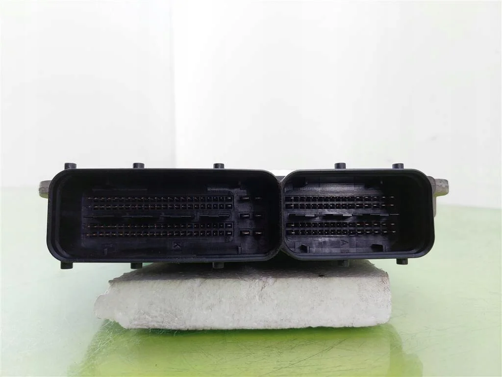 Motorstyrdon VW Touran 1.9TDI 03G906016CD image 4