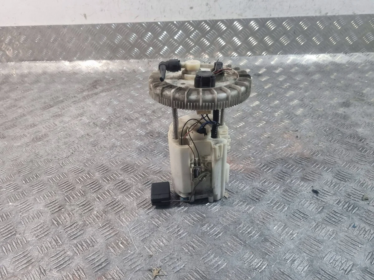 Pompe réservoir Toyota Prius 7702047041 image 2