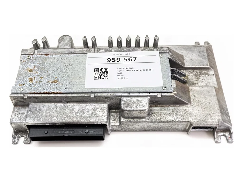 Amplificador Skoda Superb III 81A035223