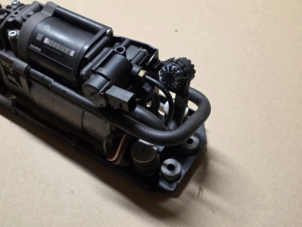 Kompressor Fahrwerk BMW 5 F11 F07 6794465 image 4
