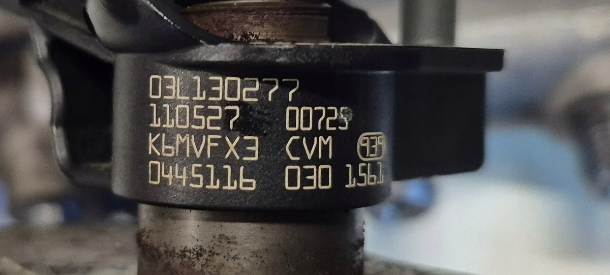Audi A4 B8 2.0 TDI polttoainejärjestelmä image 5