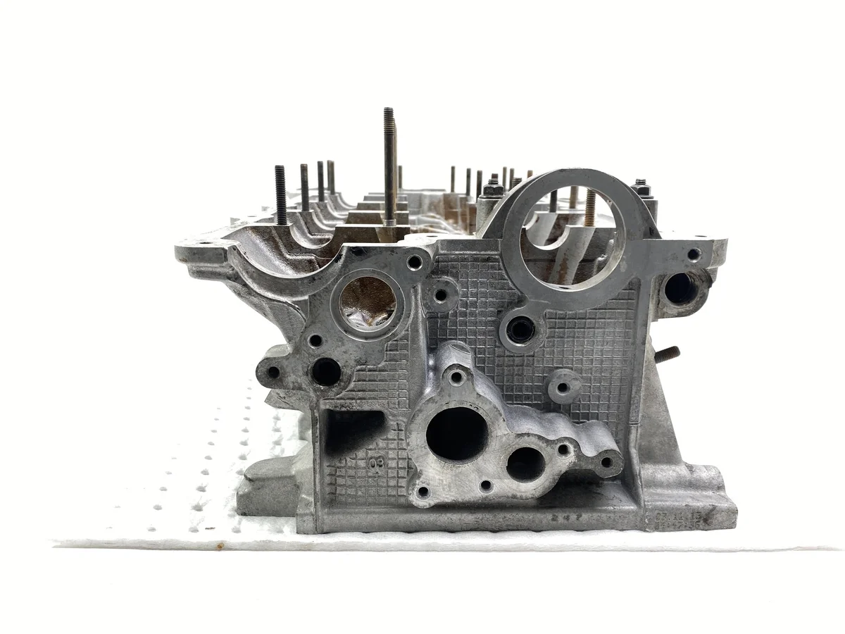 BMW E46 Cylinder Head 11127581141 Used image 5