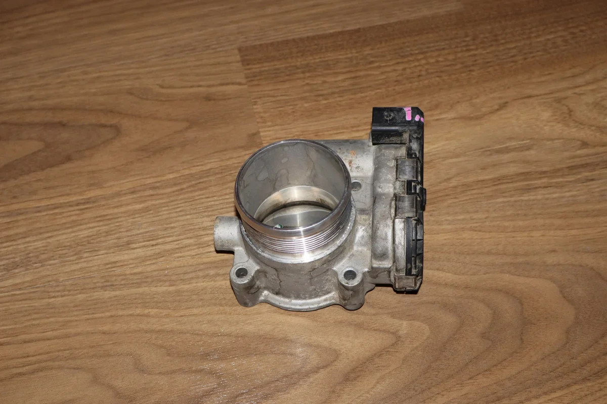 VW 06K133062D Drosselklappe gebraucht