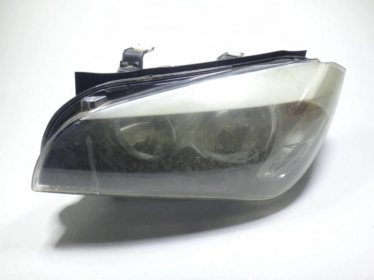 Faro BMW X1 E84 Izquierdo RHD Usado