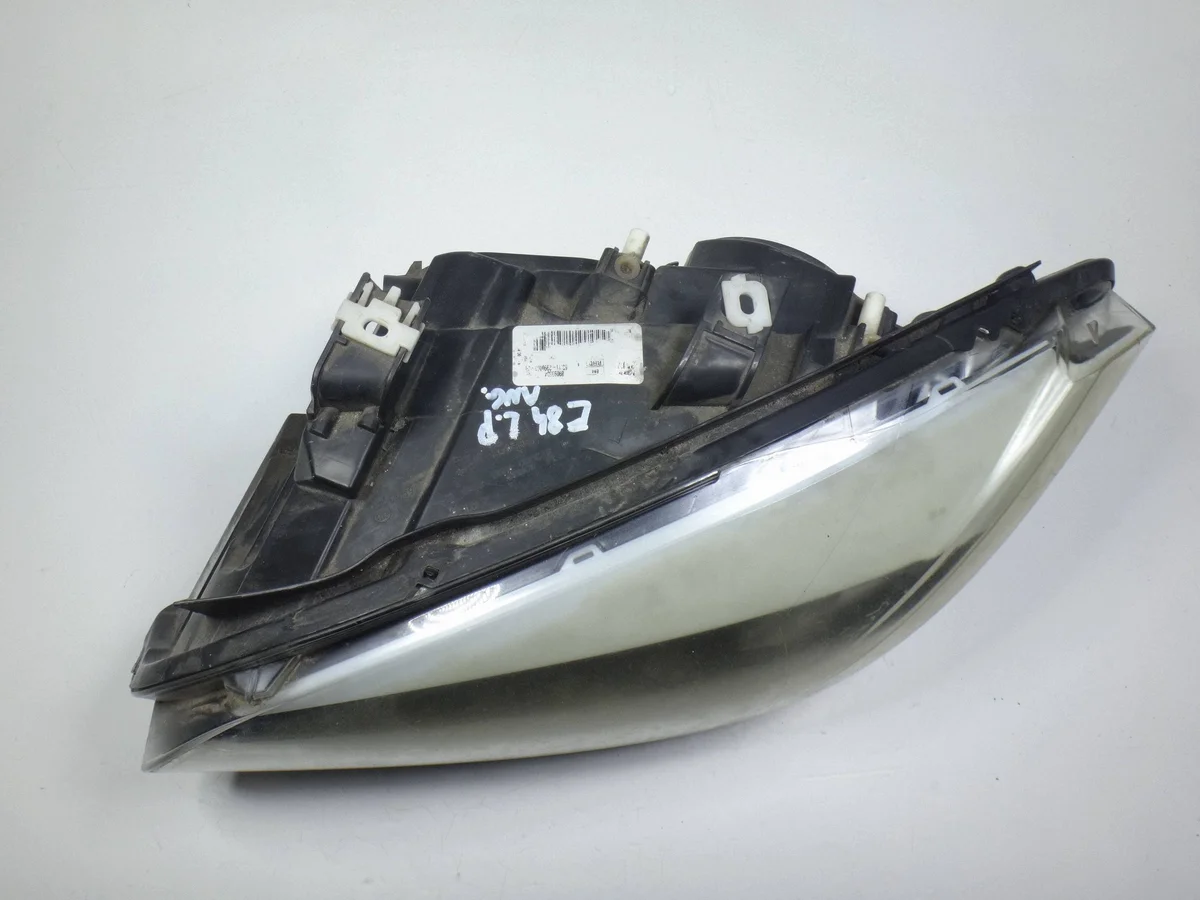 Faro BMW X1 E84 Izquierdo RHD Usado image 6