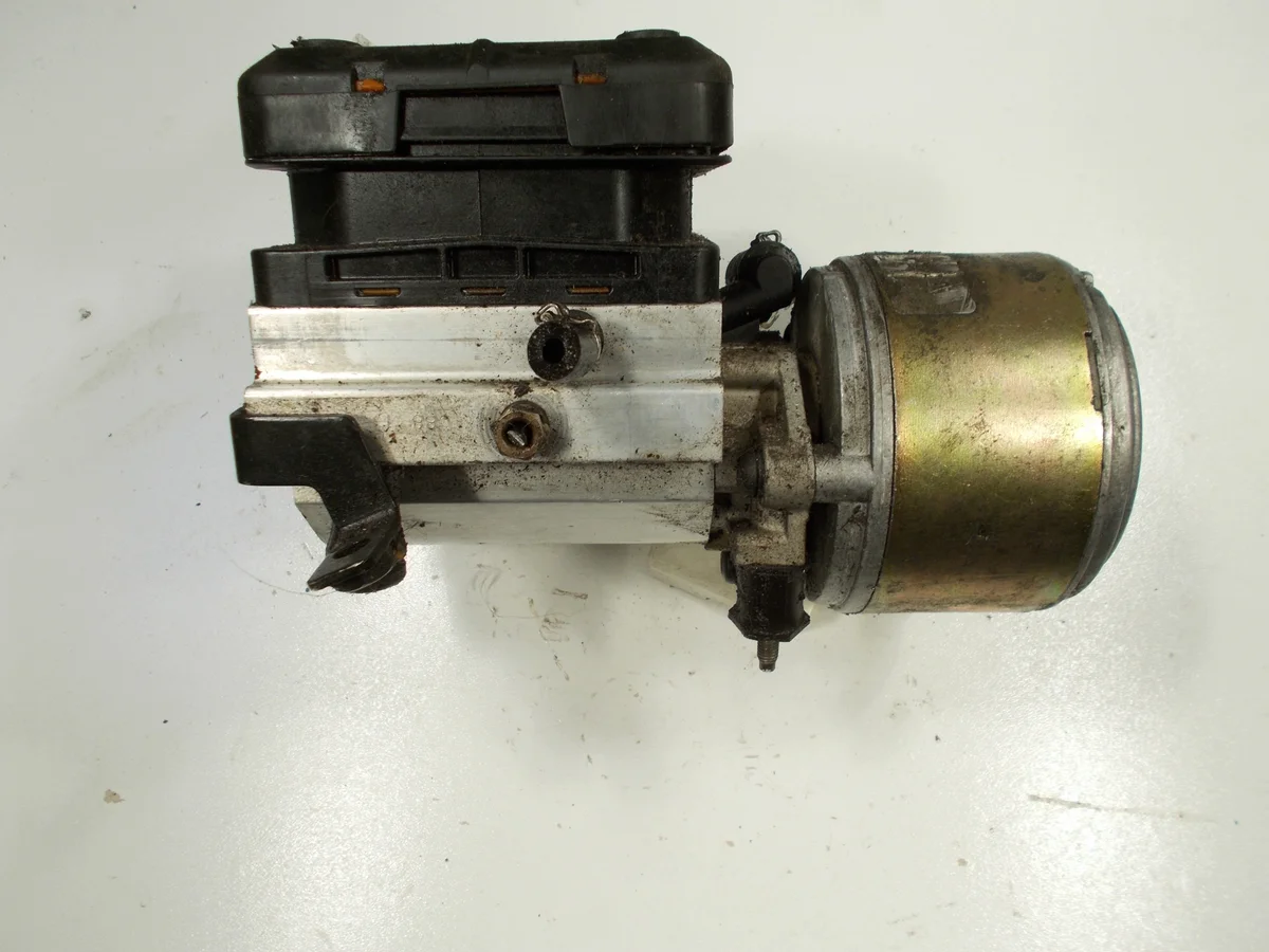 Bomba Suspensão Citroen C5 9643373380