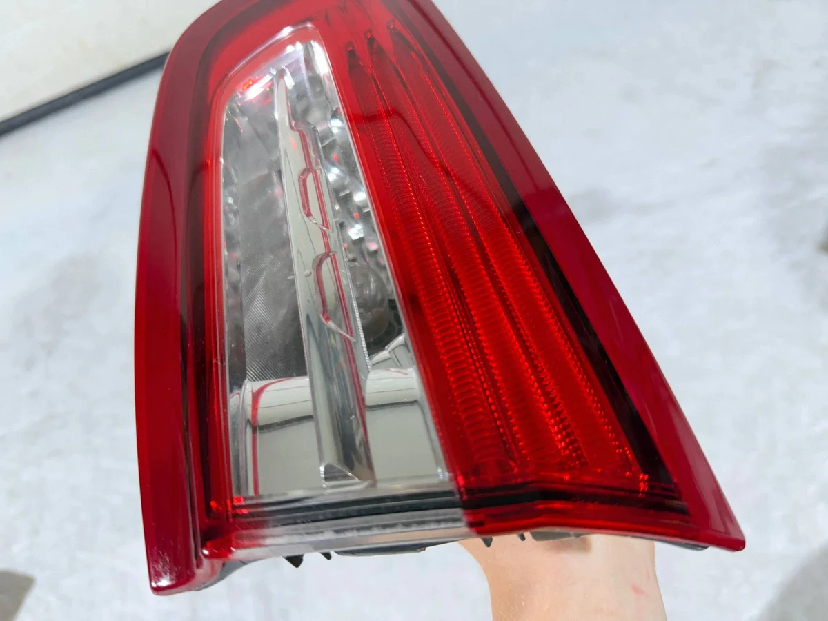 Citroen DS5 Luce Bagagliaio Destra Usata thumbnail 7