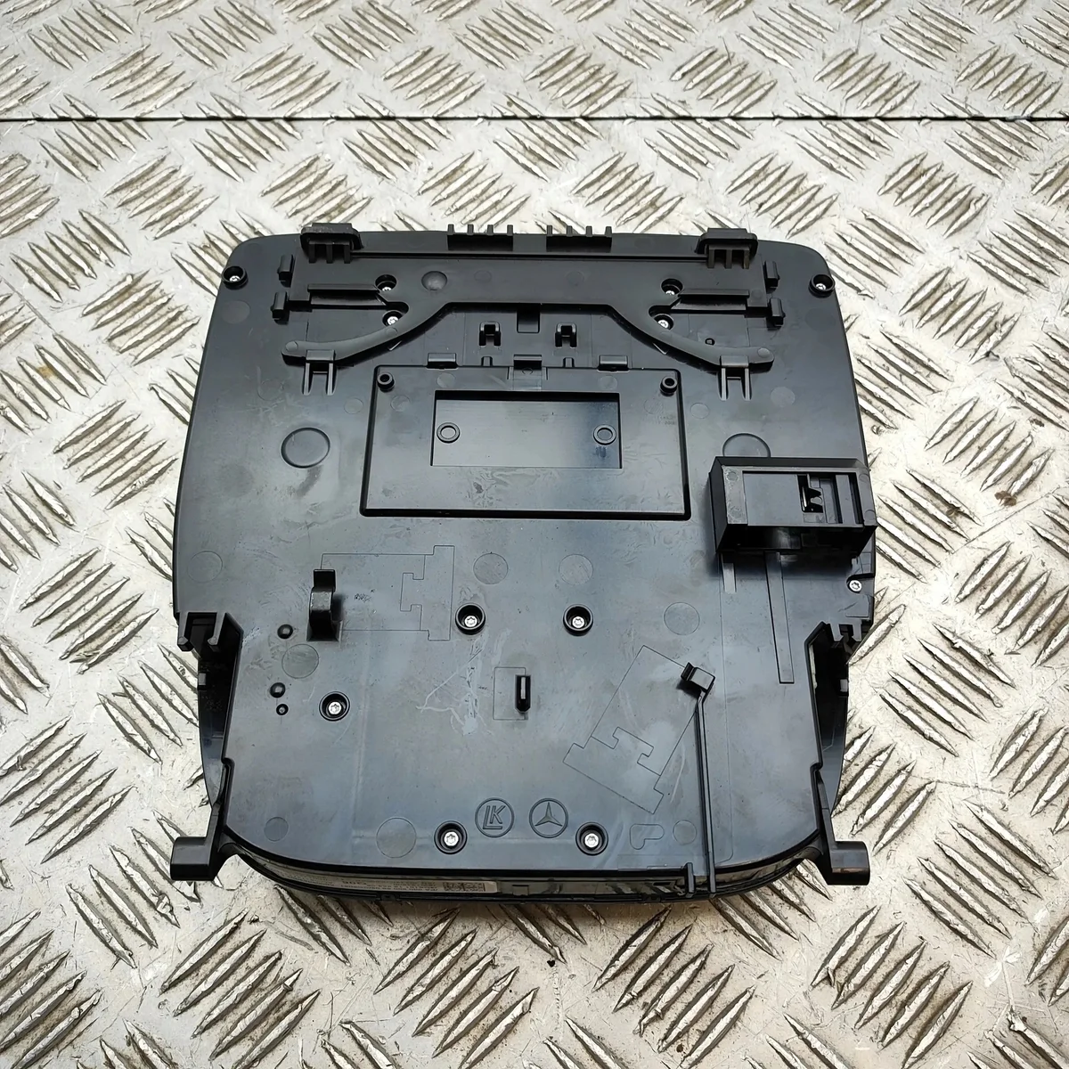 Mercedes S W222 mustakattoverhoilu image 9
