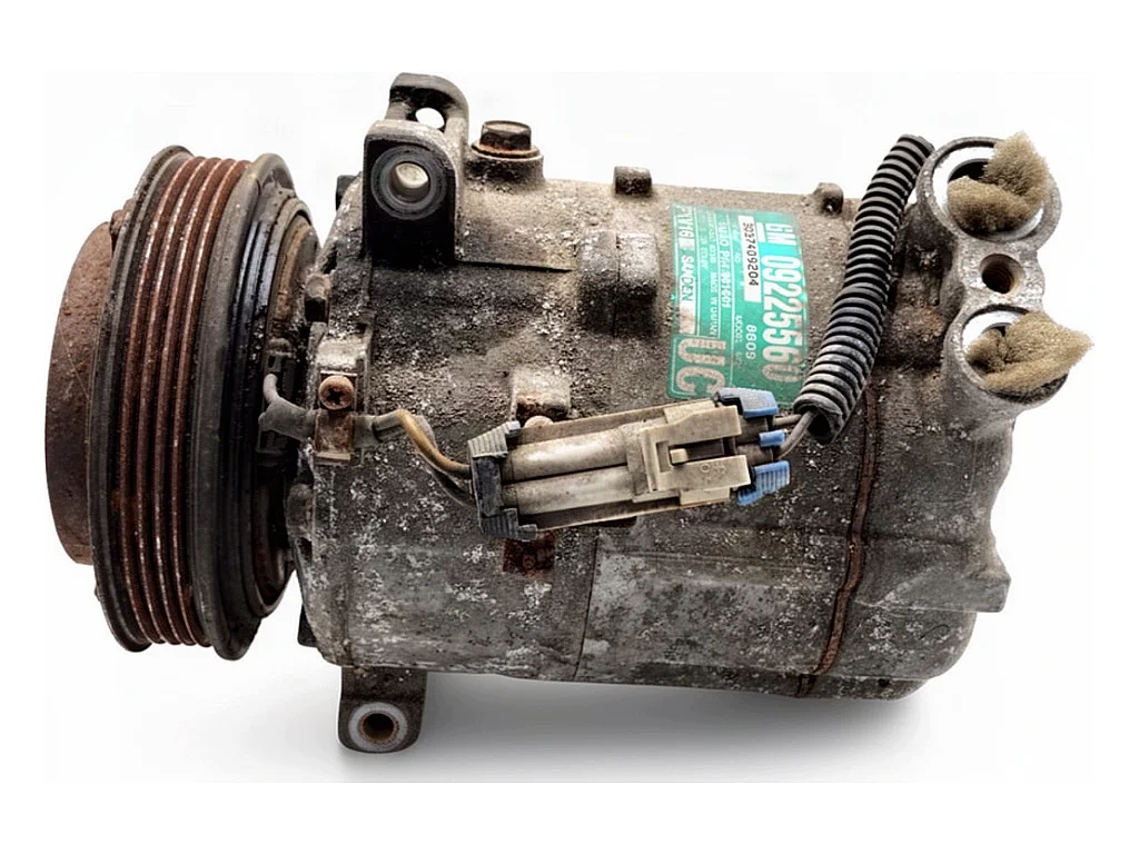 Ilmastoinnin kompressori Opel Vectra C 09225560