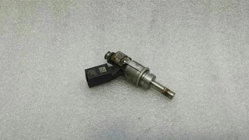 Polttoaineen ruiskutusyksikkö Audi S5 8T 4.2 FSI V8 079036C