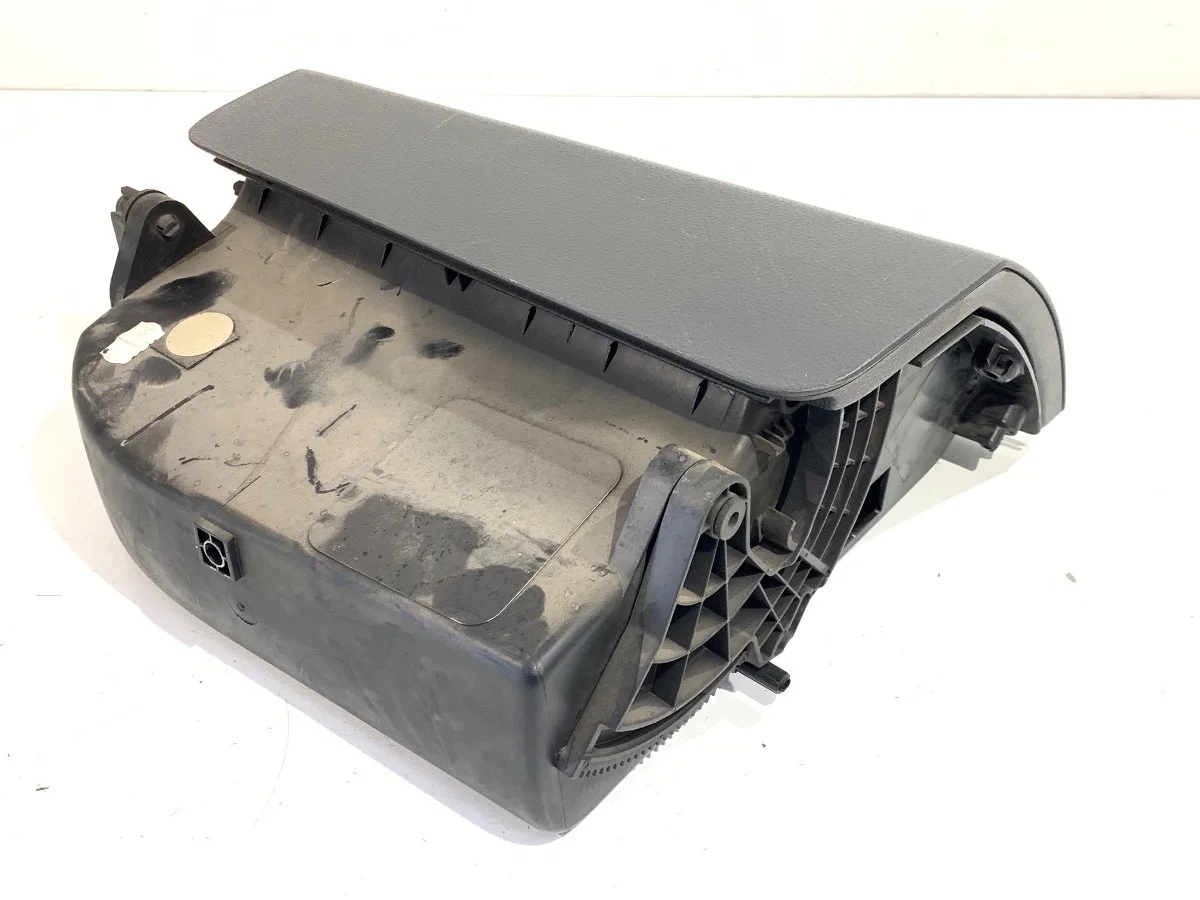 VW Transporter T5 Handschuhfach 7H1857095 image 10