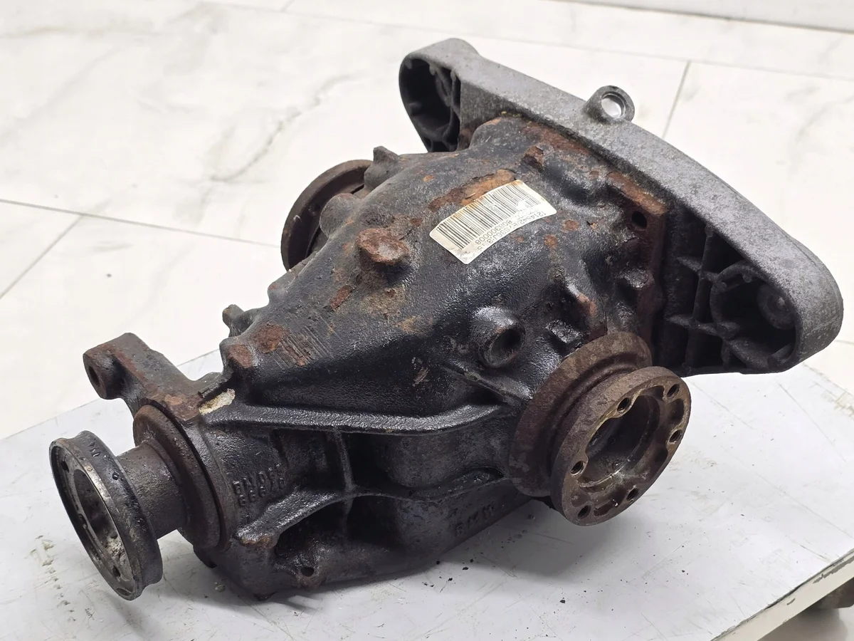 Diferencial BMW Serie 5 E39 33101428499 image 3