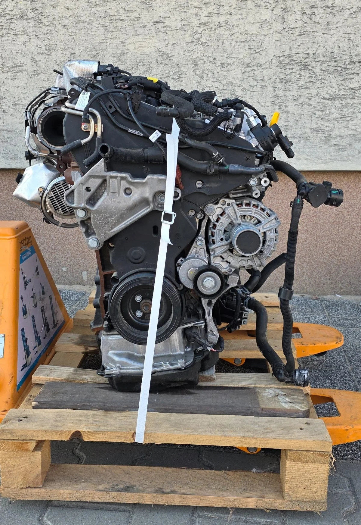 Engine Audi SEAT VW SKODA 2.0 TDI DXR 100 HP