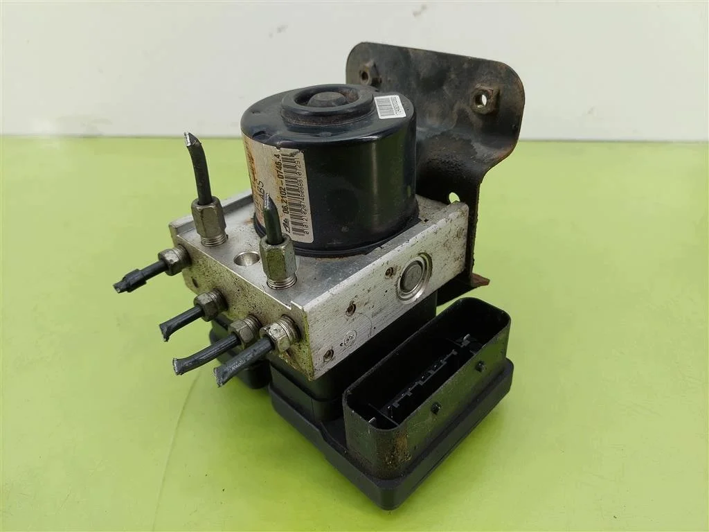 Pompe ABS Toyota Yaris II 895410D040