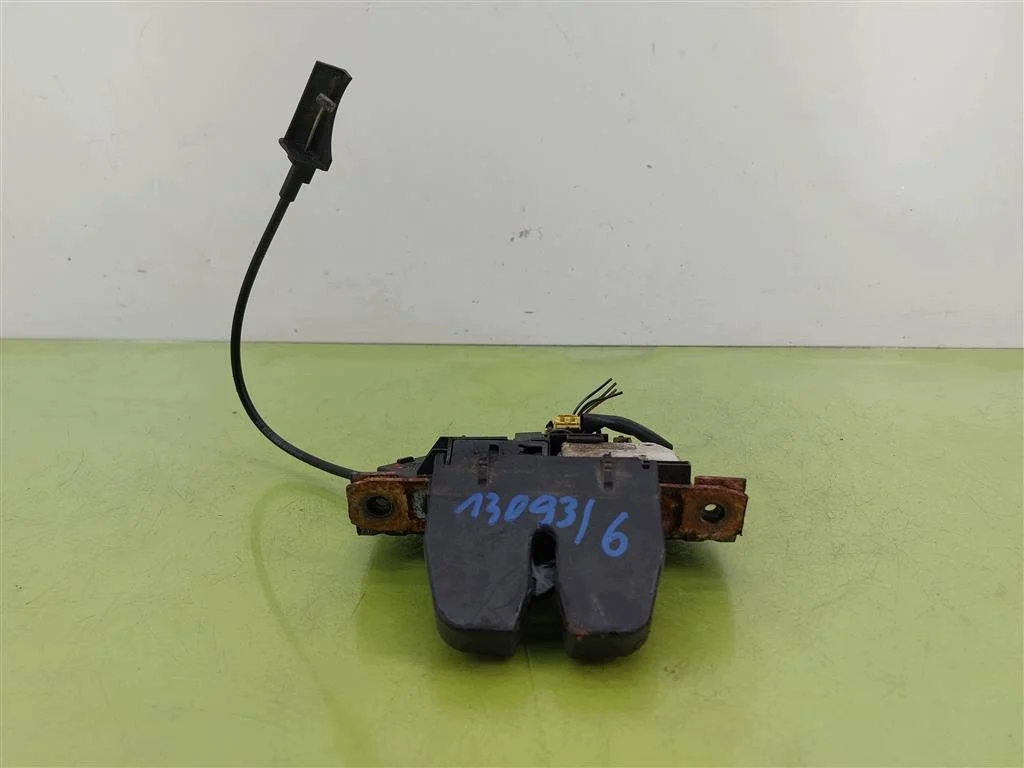 Cerradura Maletero Opel Vectra C Sedan 02-08 OEM 09180104