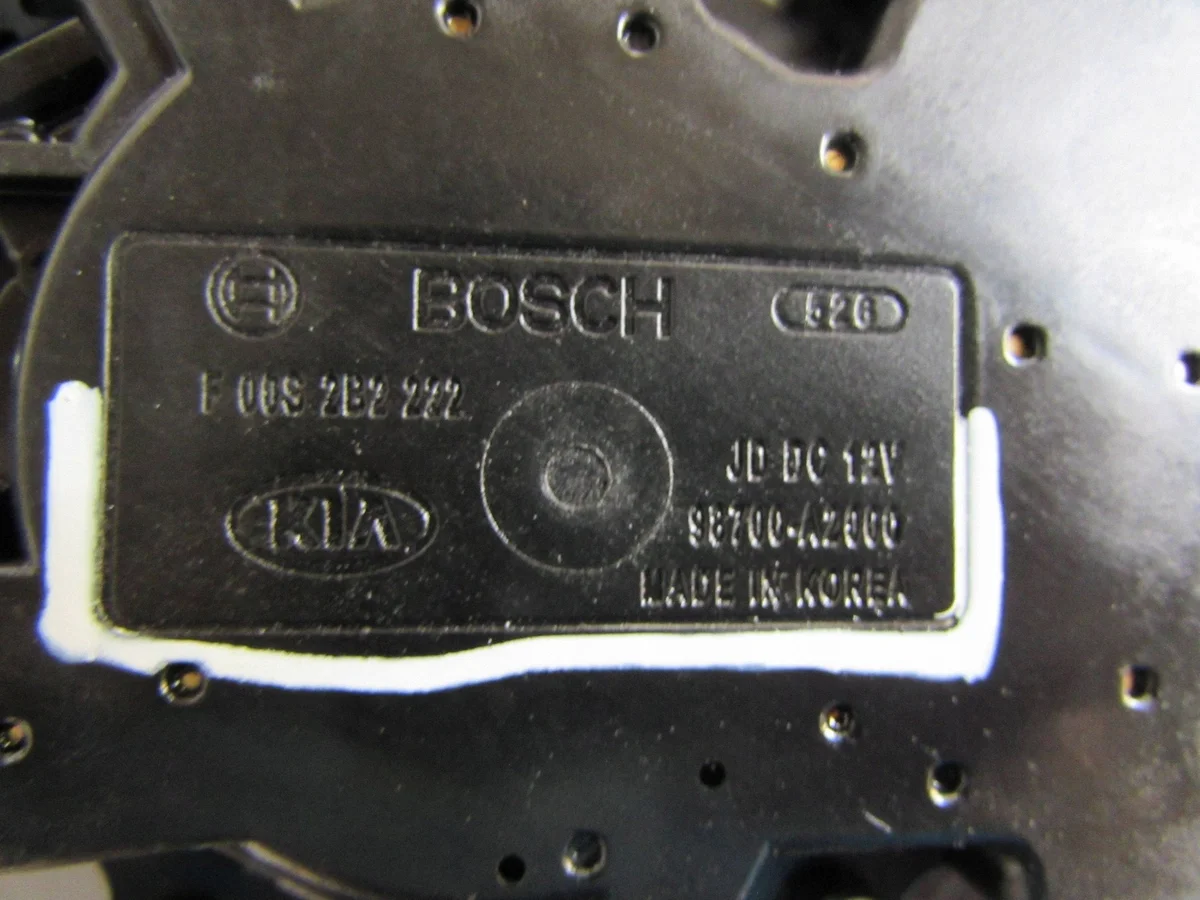 Kia Scheibenwischermotor 98700-A2000 gebraucht image 3