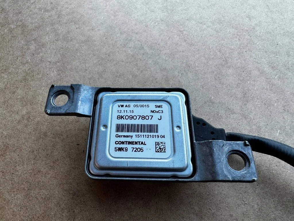 Audi 2.0 TDI NOx Sensor 8K0907807J thumbnail 3