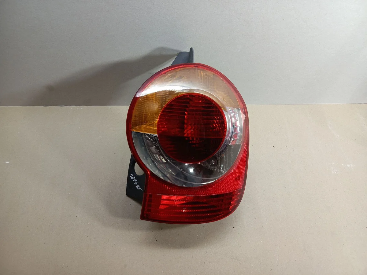 Feu arrière droit Renault Modus 13F415
