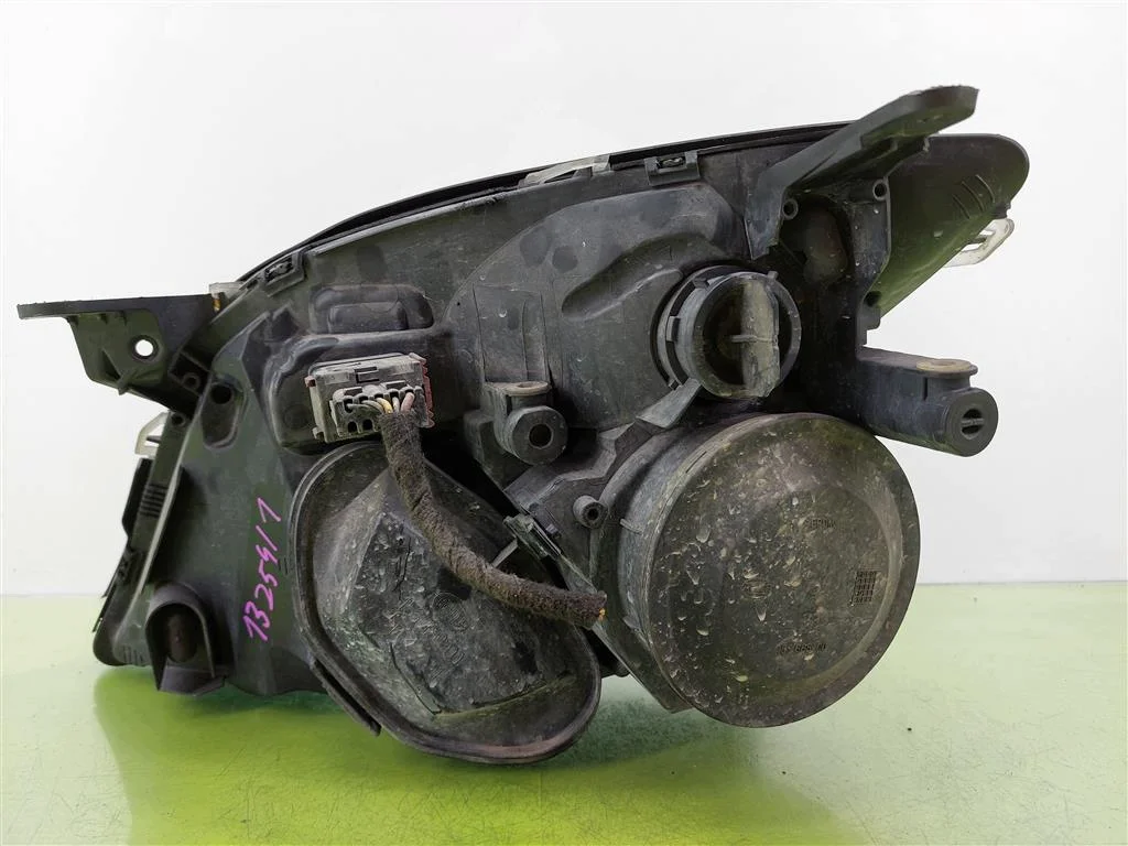 Phare avant droit Opel Vectra C 2002-2005 image 3