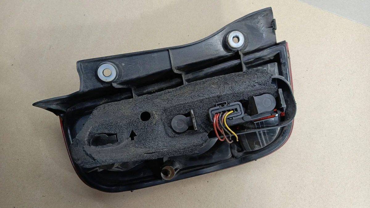 Rückleuchte Rechts Nissan Micra K12 (13F413) image 10