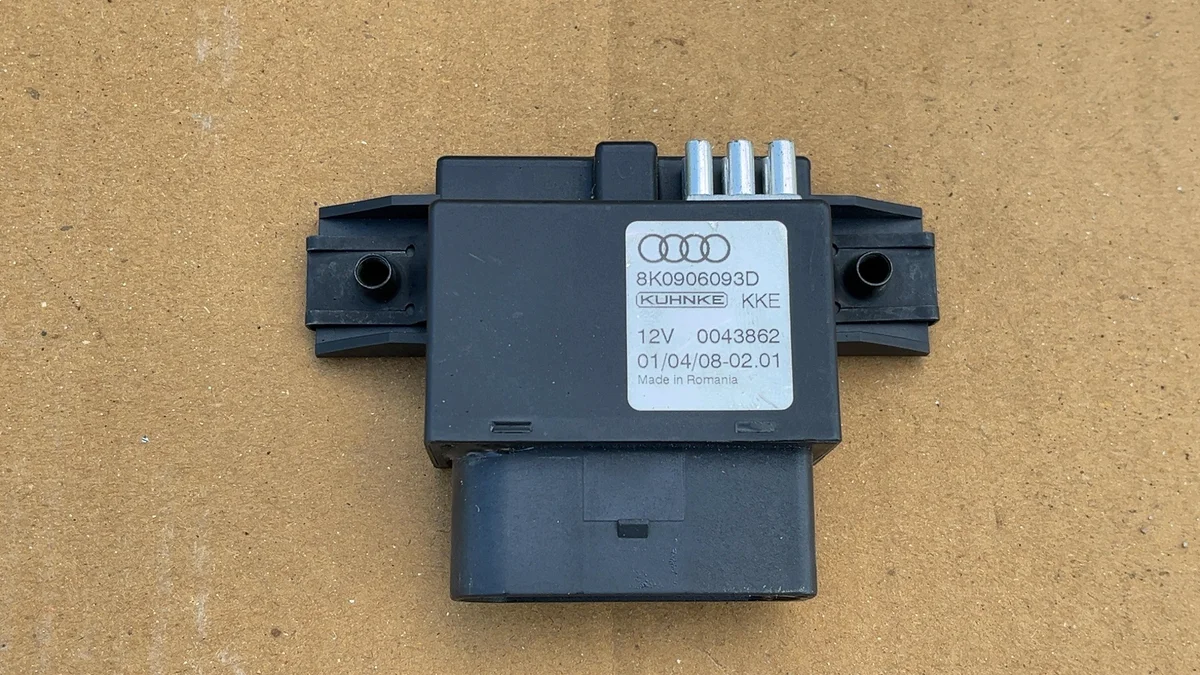 Unidade de Comando Bomba Combustível Audi A4 B8 A5 Q5 8K0906093D