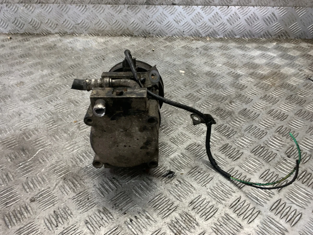 Ford Klimakompressor 4S71-19D629-AA thumbnail 1