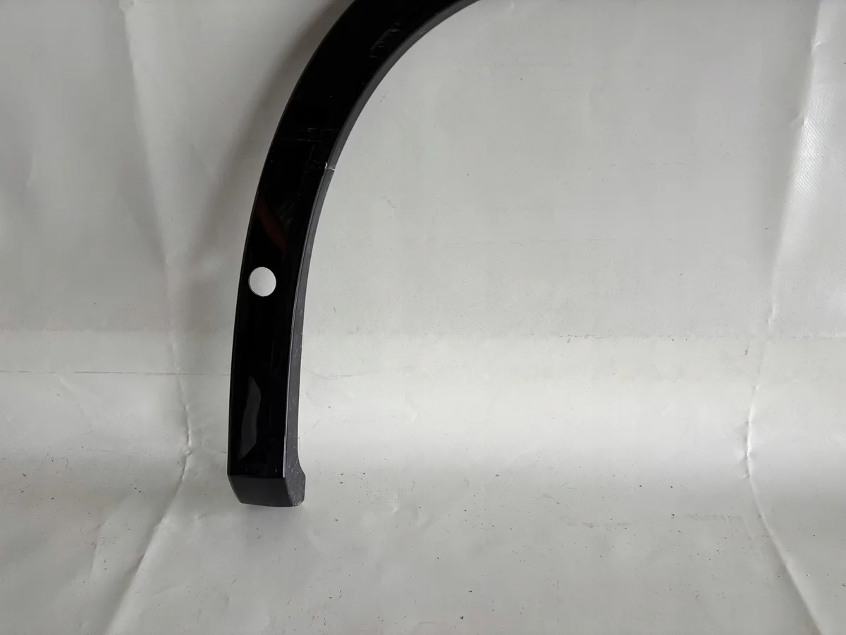 VW Tayron 57N Kotflügelzierleiste links vorne image 4