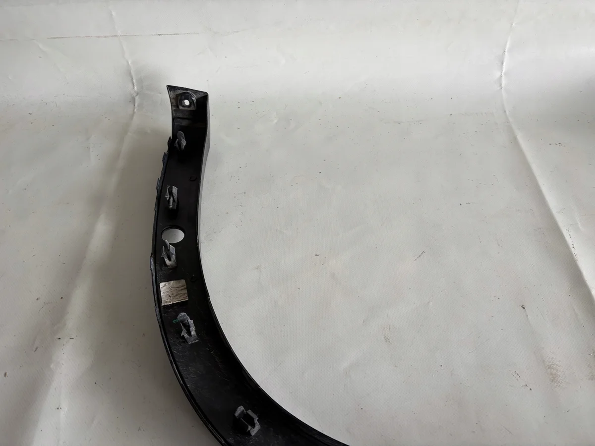 VW Tayron 57N Kotflügelzierleiste links vorne image 9