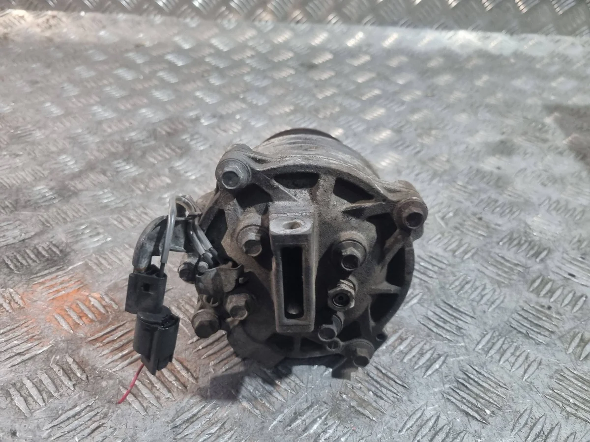 Ilmastoinnin kompressori Mitsubishi ASX 7813A408 thumbnail 4