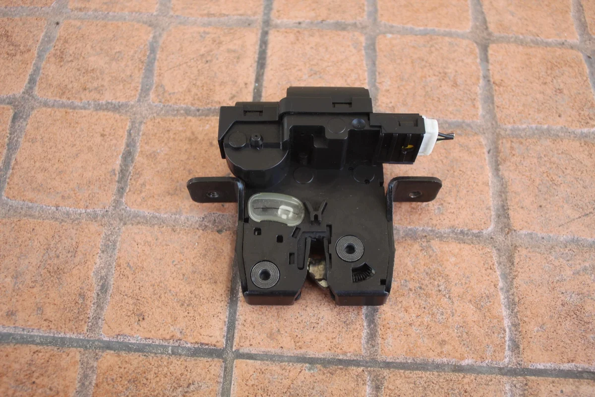 Nissan Micra K12 Tailgate Latch GF4545